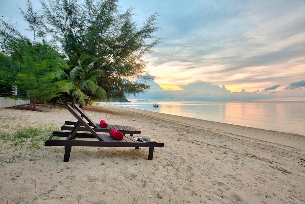 Emerald Sands - Beach Front 4 Bed Pool Villa Koh Samui Bilik gambar